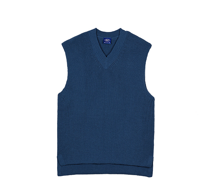 RT No. 3076 KNITTED V-NECK VEST