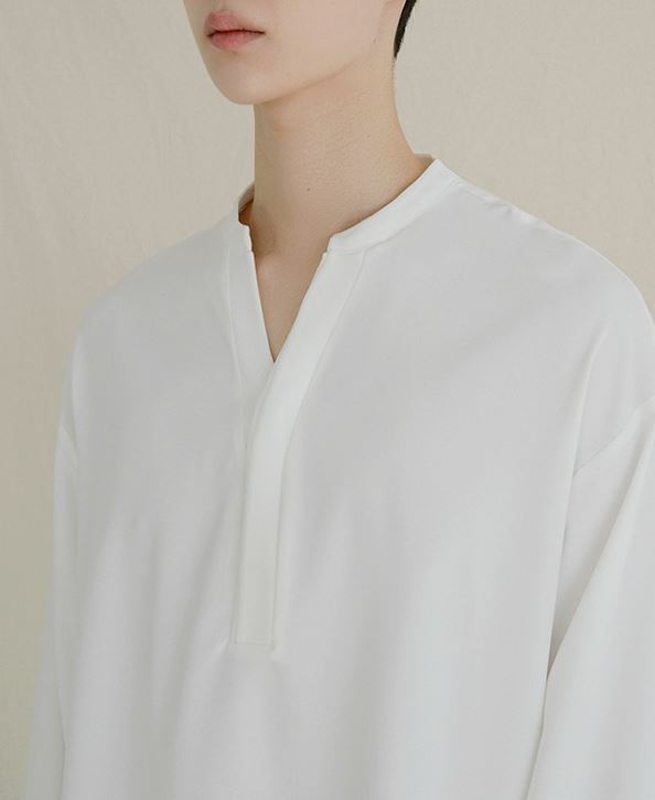 RT No. 5344 V-NECK LONGSLEEVE SHIRT