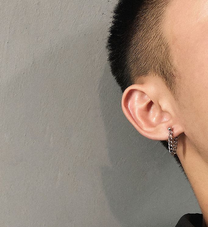 DANGLE CHAIN EARRING