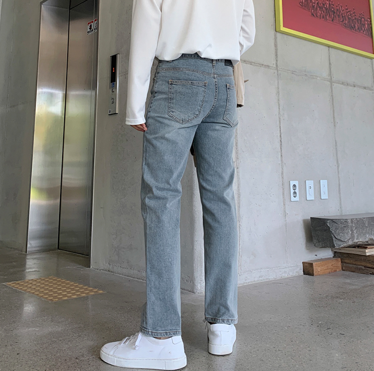 No. 4009 STRAIGHT DENIM JEANS