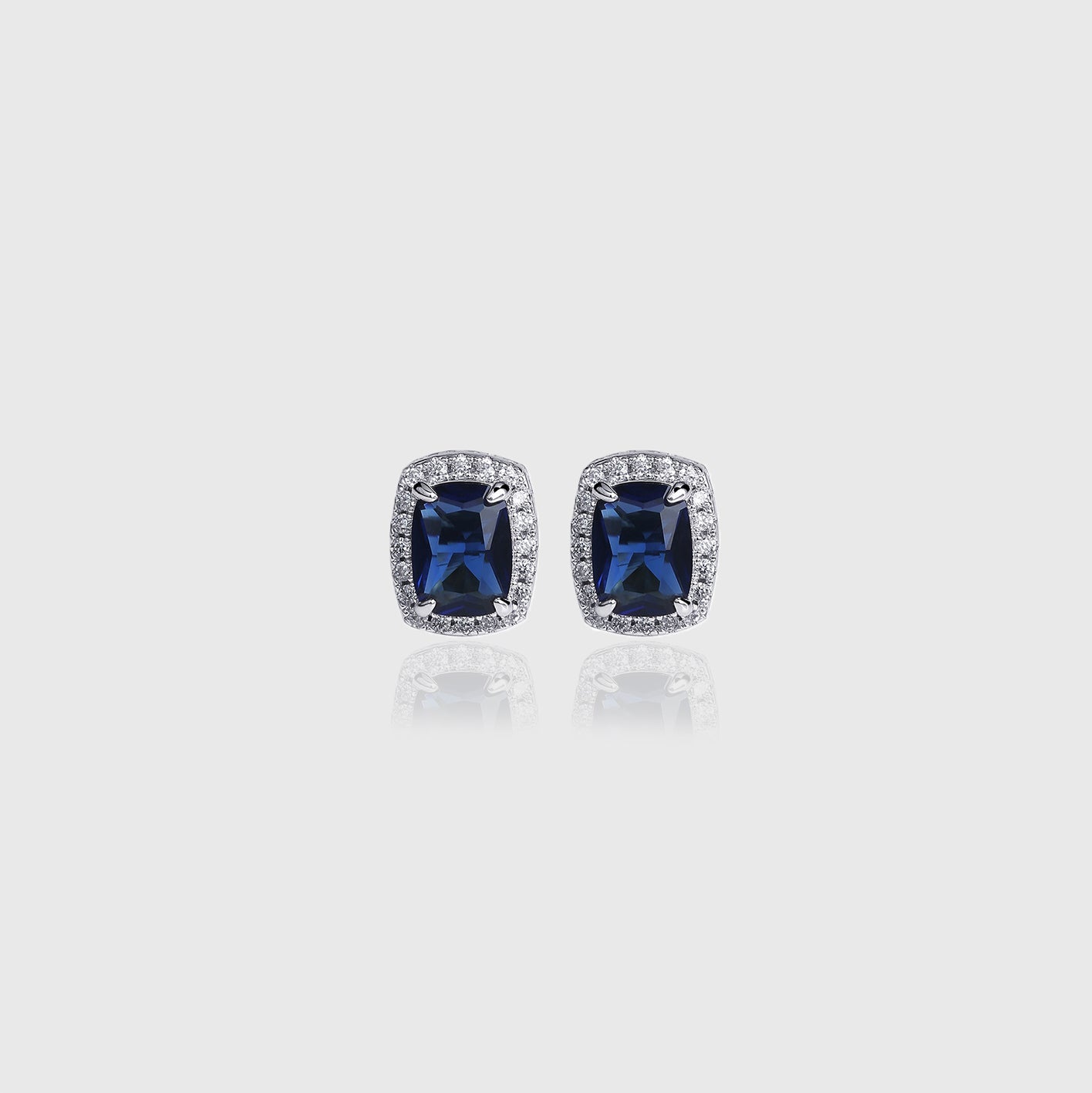 BLUE SQUARE CUT SAPHIRE EARRINGS [WHITE GOLD]